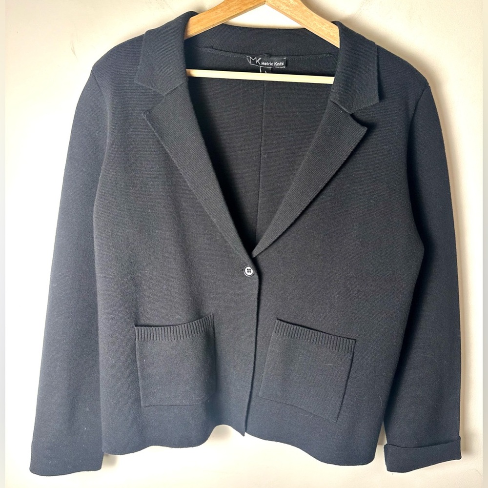 METRIC KNITS Women’s Black Cotton Blend Front Pockets Cardigan Sweater - Large